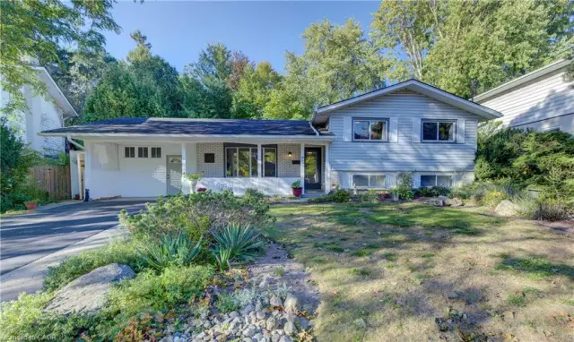 95 Uplands Drive, Kitchener ON N2M 4X3