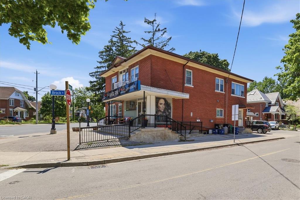 744 Queen Street S, Kitchener ON N2M 1A4