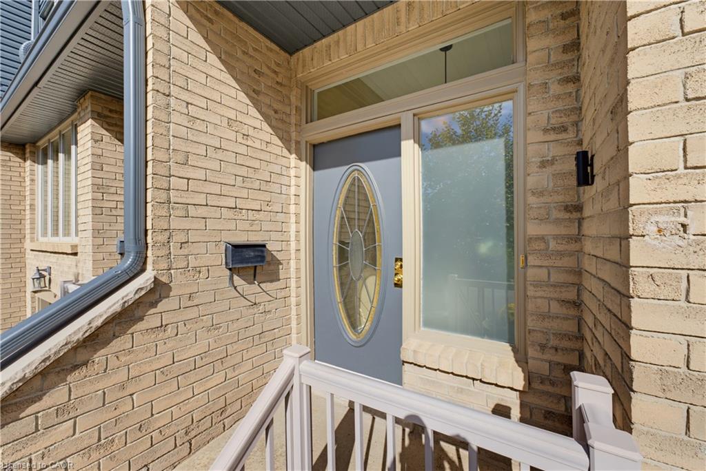 64-225 Benjamin Road, Waterloo ON N2V 1Z3