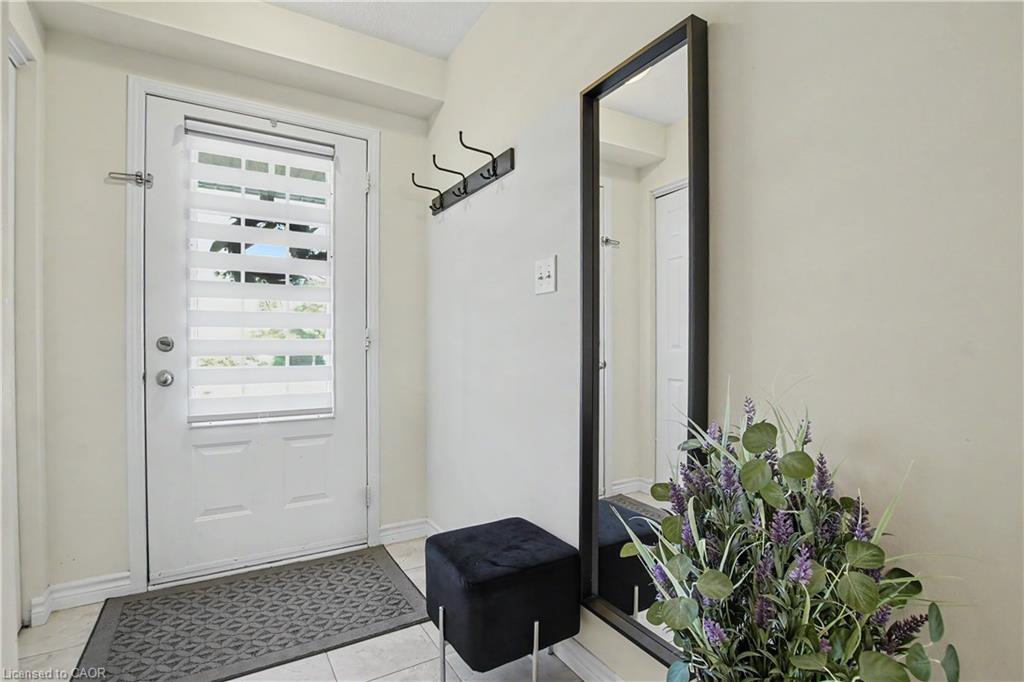 15 Bryan Court, Kitchener ON N2A 4J4