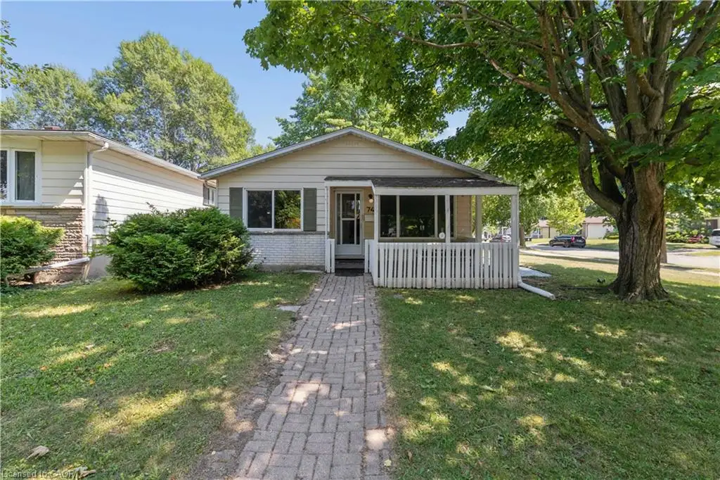 74 Helene Crescent, Waterloo ON N2L 5E5