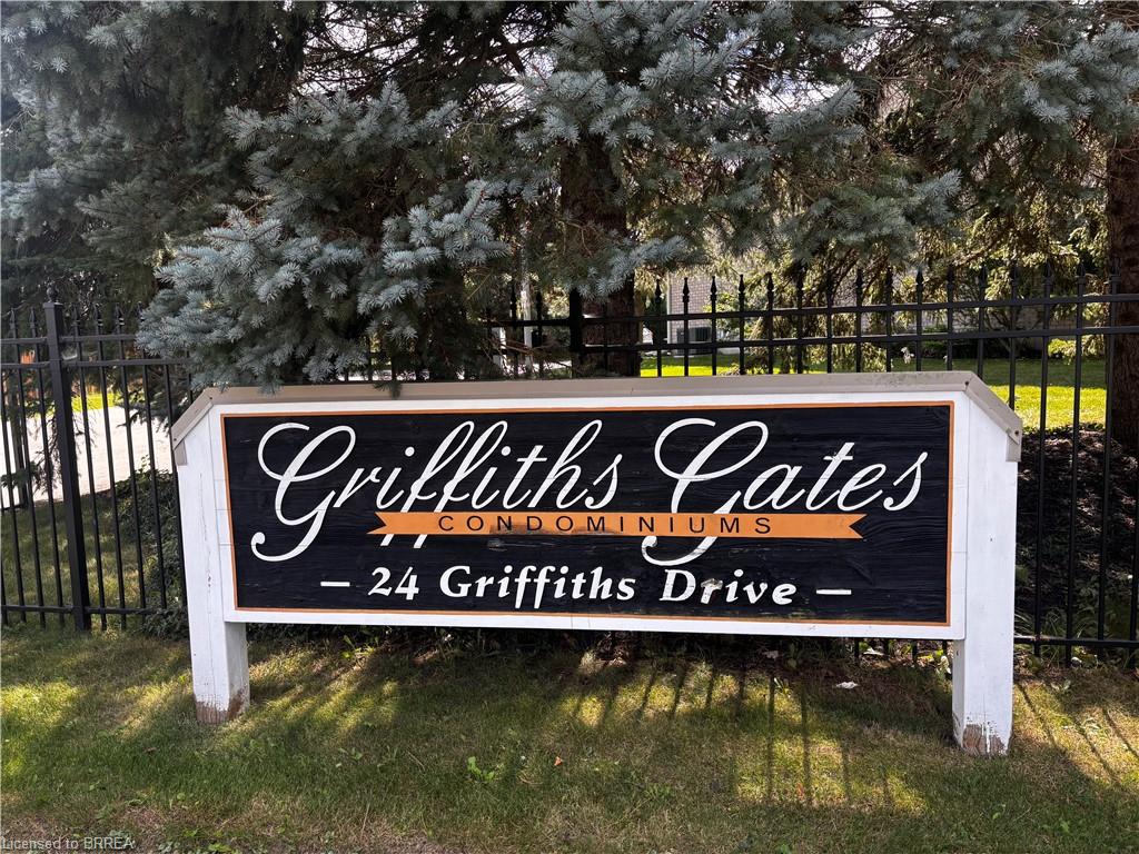 23-24 Griffiths Drive, Paris ON N3L 4C5