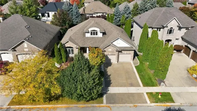 209 Longview Crescent, Kitchener ON N2P 2T4