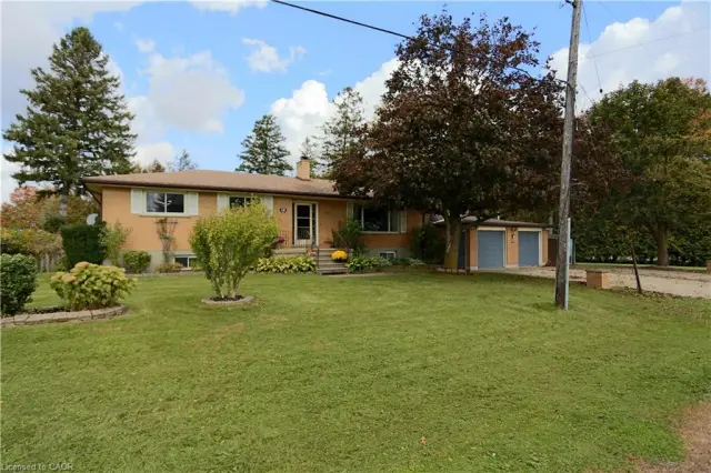 18 Waldau Crescent, Waldau ON N2G 3W7