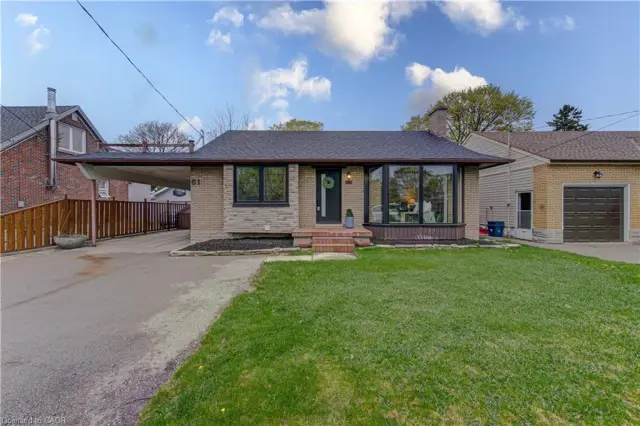 51 Rosemount Drive, Kitchener ON N2B 1P9
