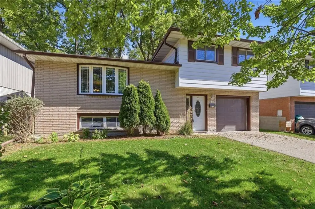 40 Kenmore Avenue, Cambridge ON N1S 3H6
