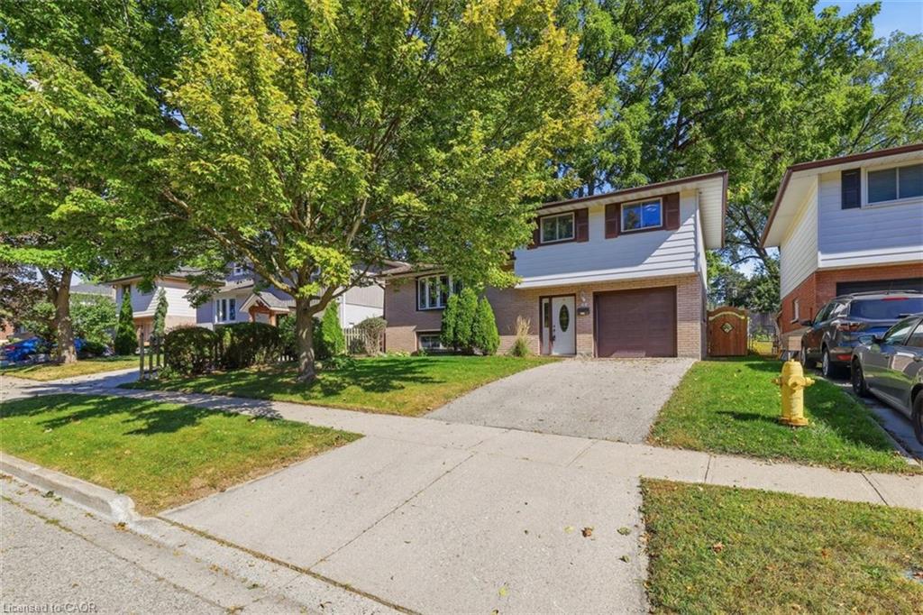 40 Kenmore Avenue, Cambridge ON N1S 3H6