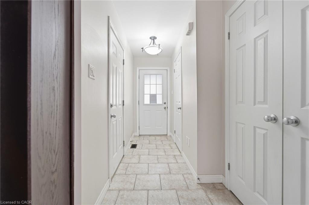 40-105 Bard Boulevard, Guelph ON N1L 0E2