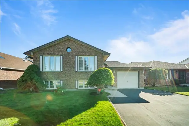 58 Olivetree Road, Brantford ON N3R 7X2