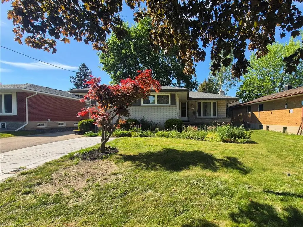 11 Duncairn Avenue, Kitchener ON N2M 4S5