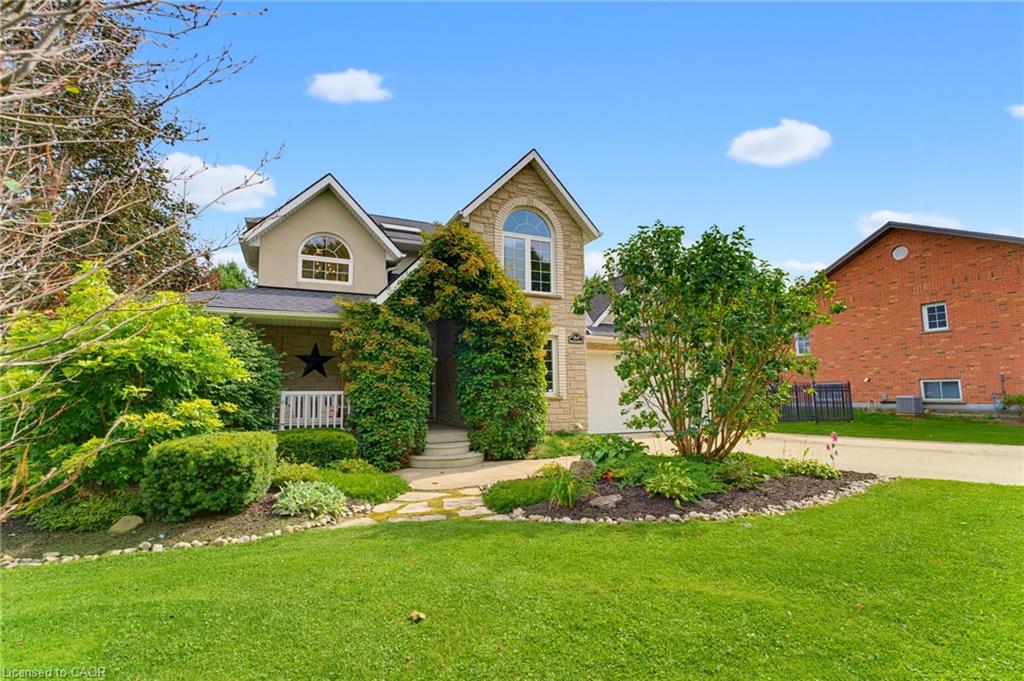 A WONDERFUL FAMILY HOME