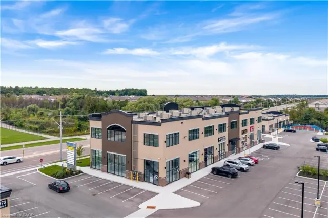 4-873 Fairway Road N, Kitchener ON N2A 0C3