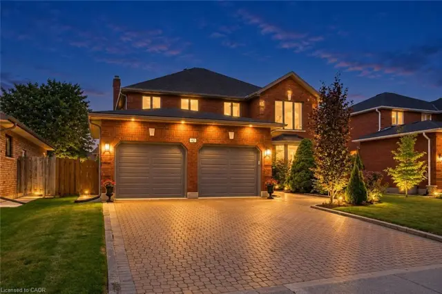 42 Fox Run, Brantford ON N3R 7P7