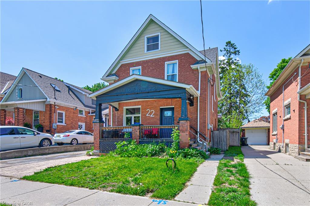 22 Herlan Avenue, Kitchener ON N2G 4K3