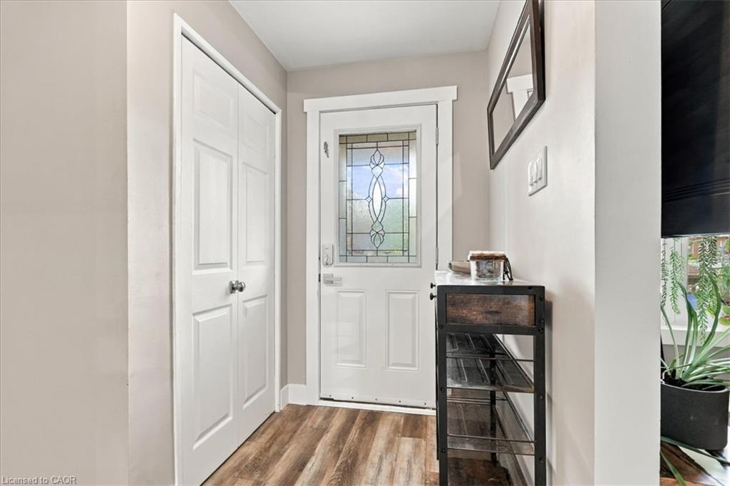 18 Forest Glen Court, Kitchener ON N2N 1E2