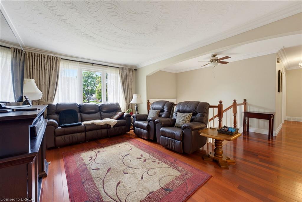 32 Wedgewood Drive, Brantford ON N3R 6J3