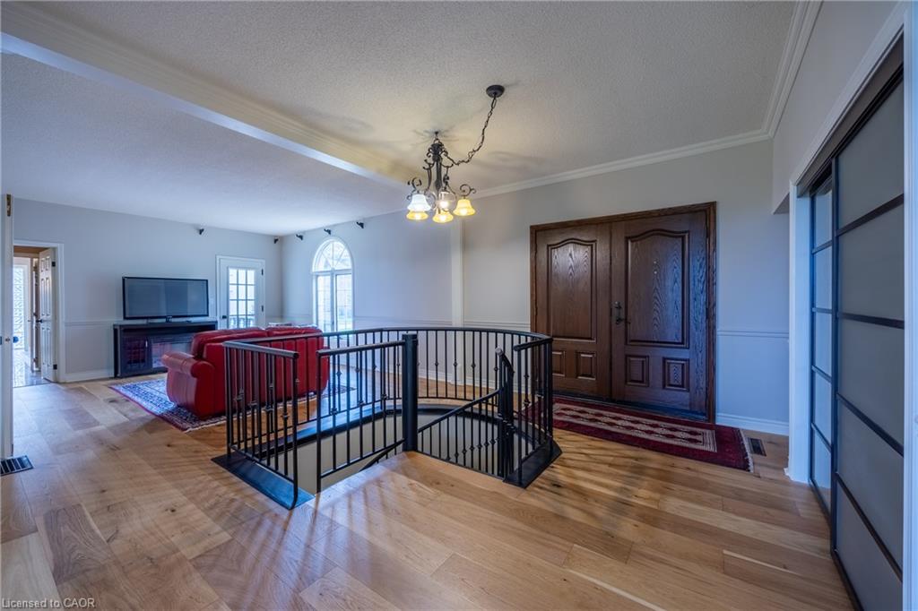 46 Tutela Heights Road, Brantford ON N3T 1A1