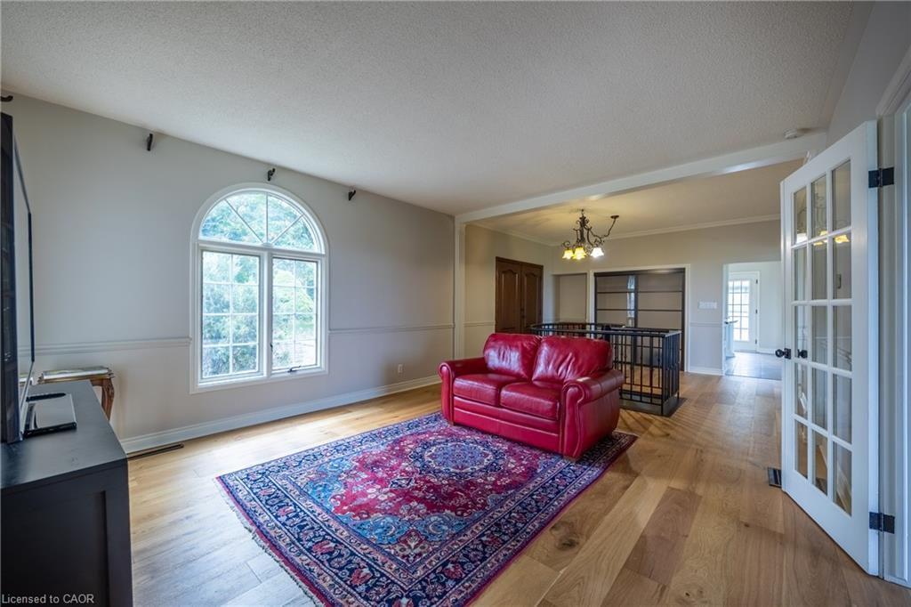 46 Tutela Heights Road, Brantford ON N3T 1A1