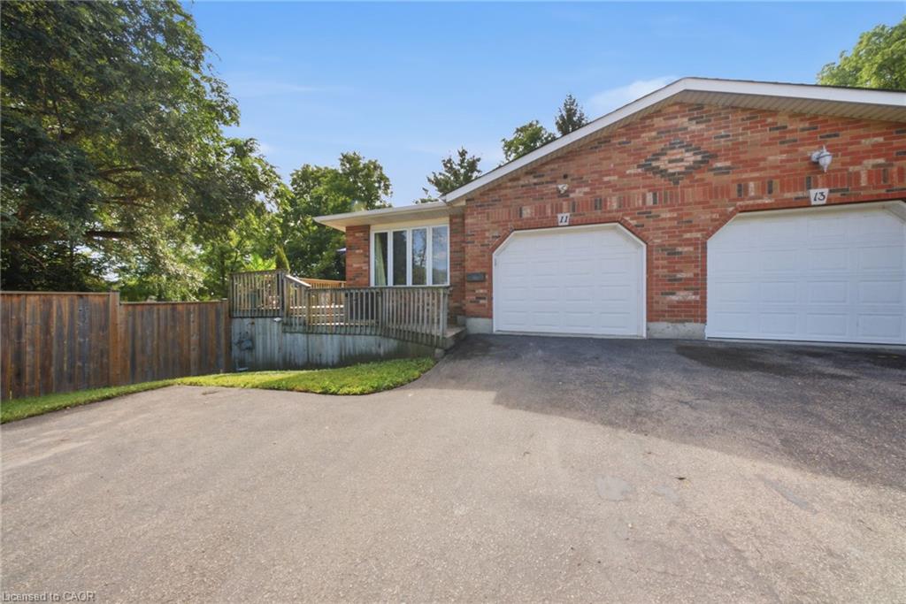 11 Dundas Street W, Paris ON N3L 1E9