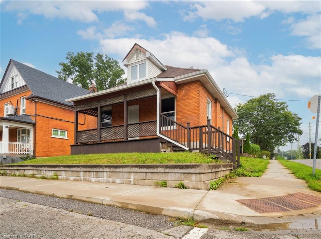 157 Dawson Street, Waterloo ON N2L 1R9