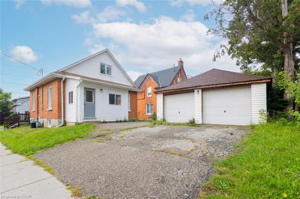 157 Dawson Street, Waterloo ON N2L 1R9
