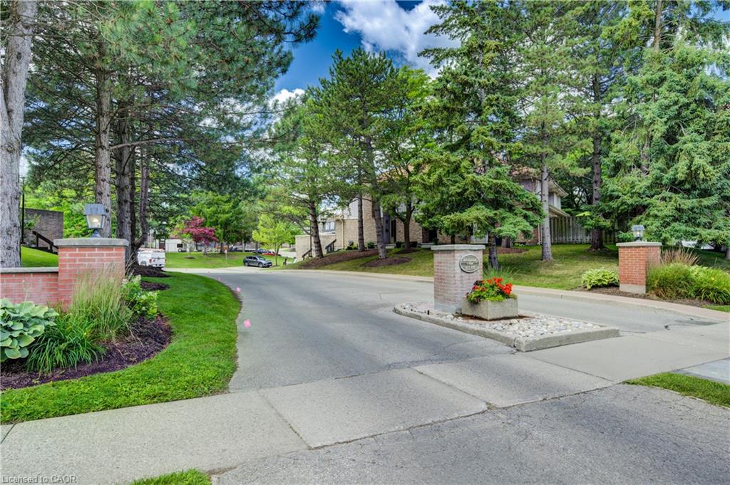 4-493 Beechwood Drive, Waterloo ON N2T 1H8