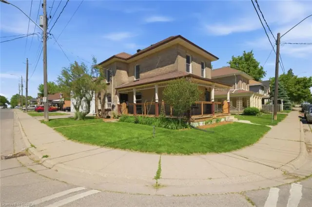 76 Brock Street, Brantford ON N3S 5V2