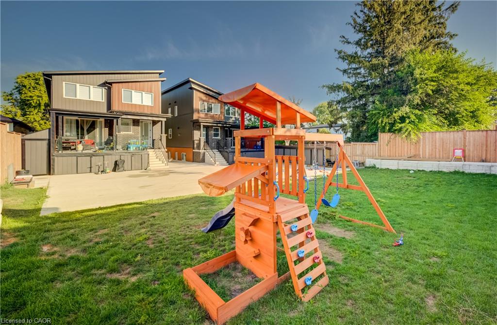 169 Fifth Avenue, Kitchener ON N2C 1P6