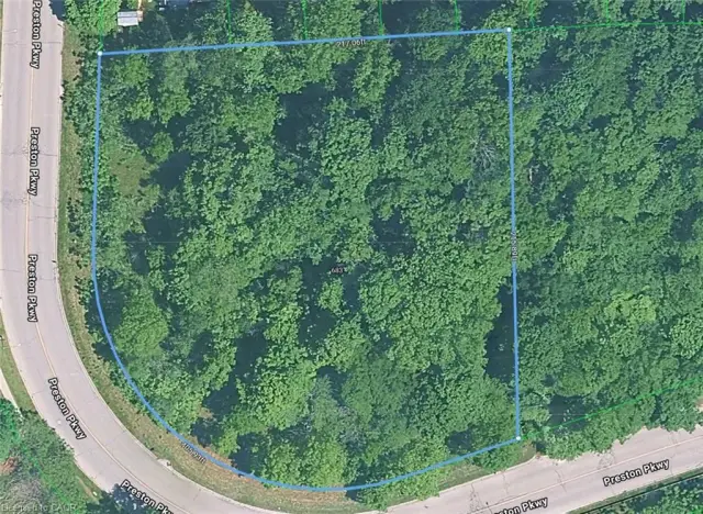 683 Preston Parkway, Cambridge ON N3H 4X3