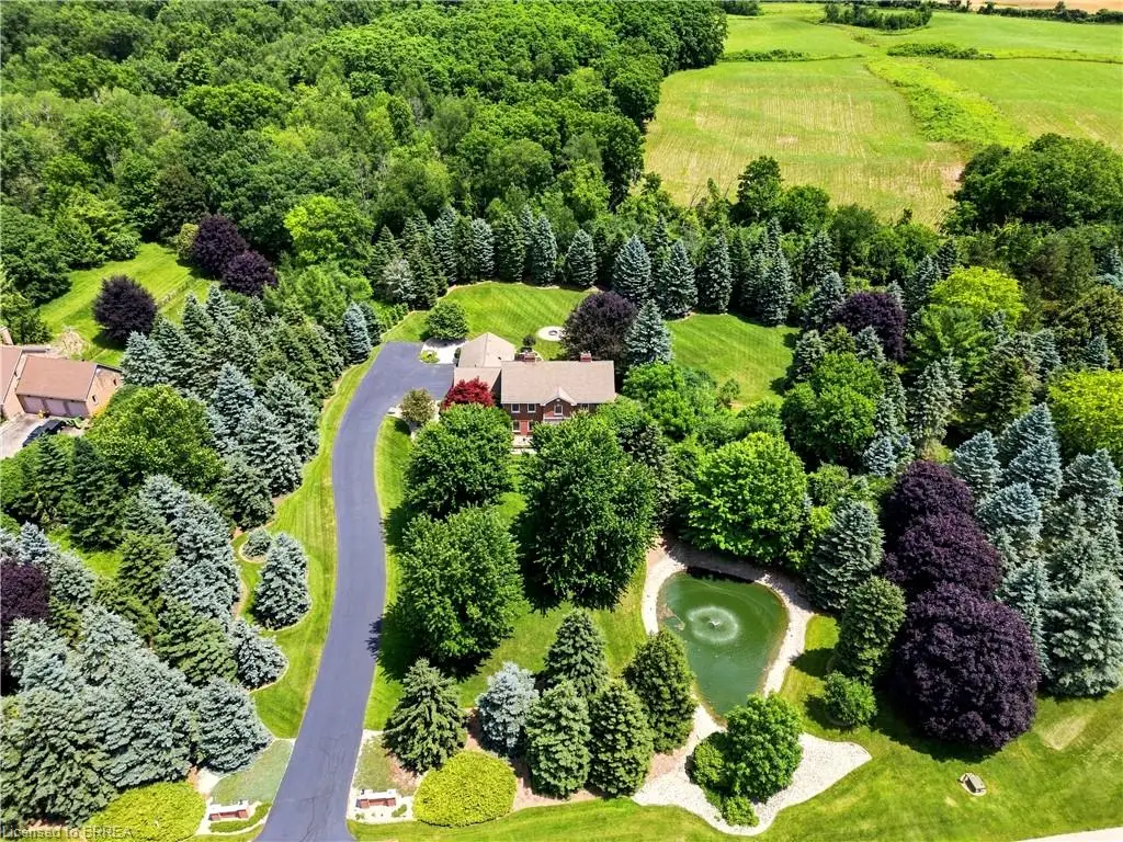 6 Hickory Hollow, Brant County ON N0E 1N0