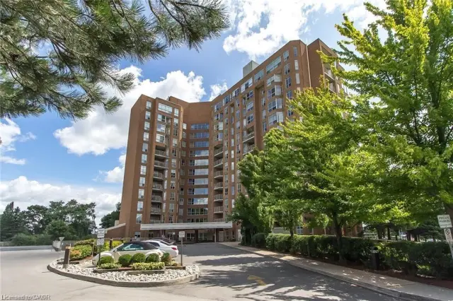 101-1414 King Street E, Kitchener ON N2G 4T8