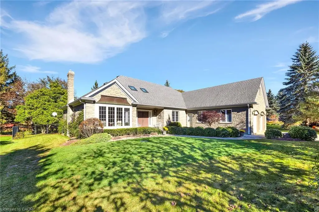 10 Meadow Heights Drive, Conestogo ON N0B 2V0