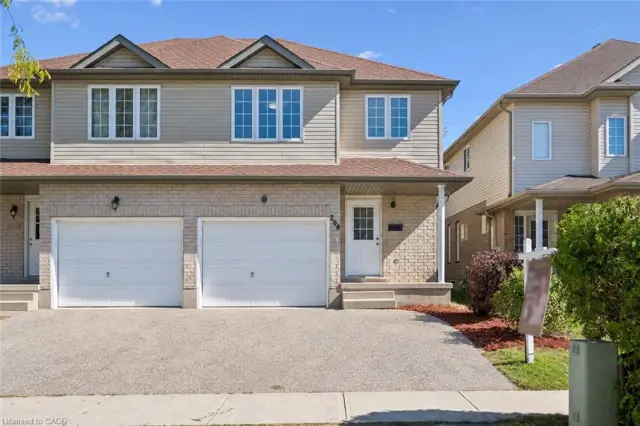 206 Buttercup Court, Waterloo ON N2V 2W8