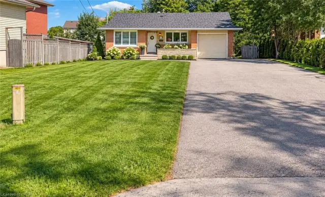 114 Doon Valley Drive, Kitchener ON N2P 1B2