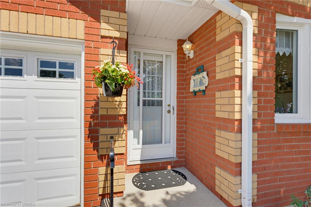 2-1 Buchanan Crescent, Brantford ON N3P 2B2