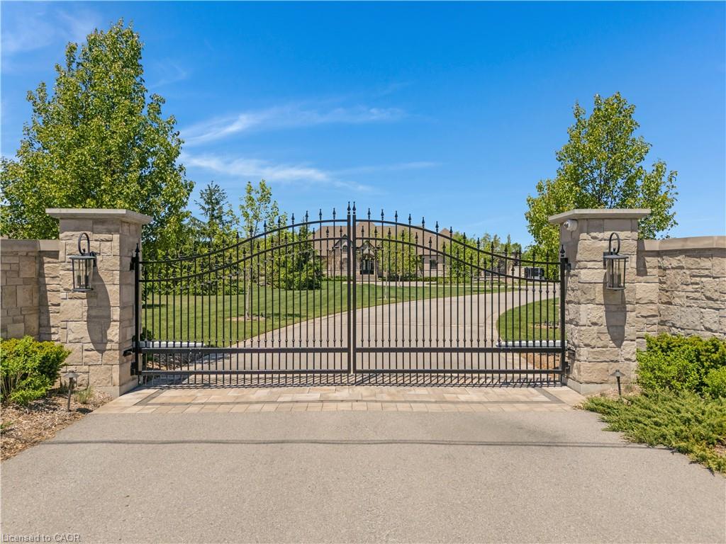 214 Jerseyville Road, Brantford ON N3T 5M1
