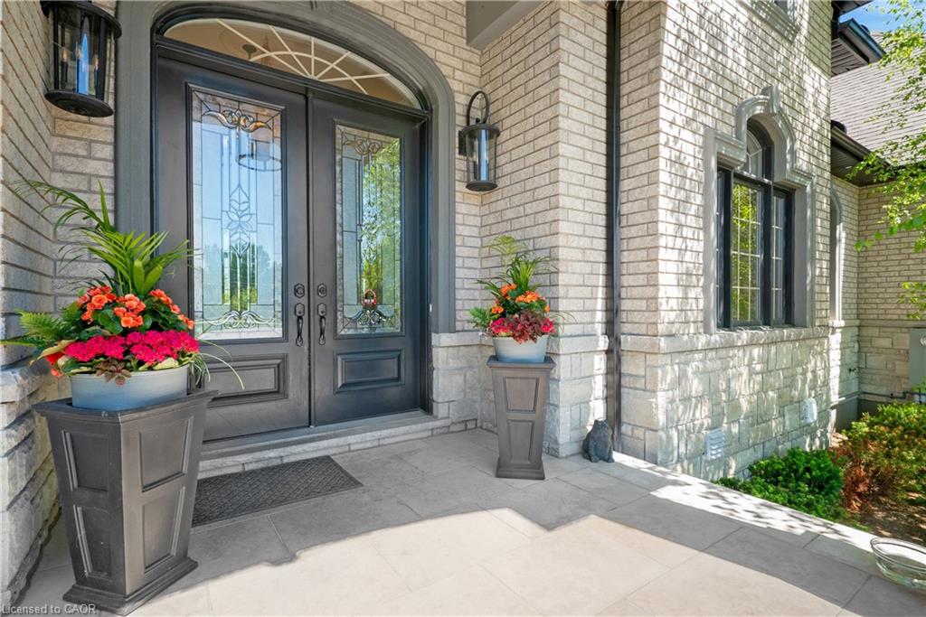 214 Jerseyville Road, Brantford ON N3T 5M1