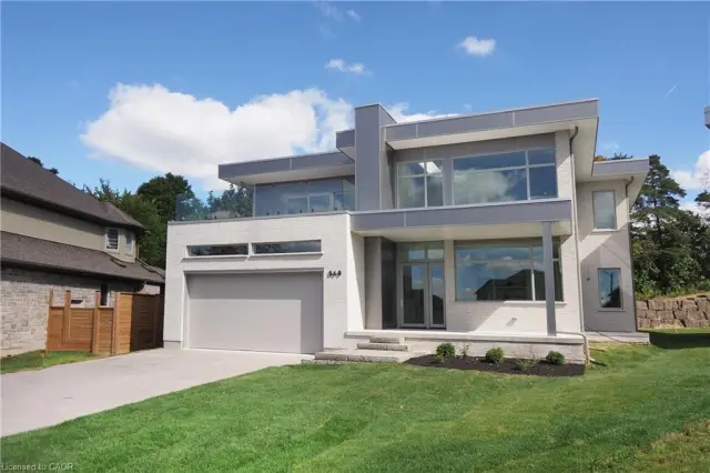 560 Werni Court, Waterloo ON N2V 2S7