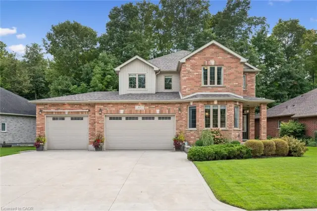 45 Welwood Avenue, Wellesley ON N0B 2T0