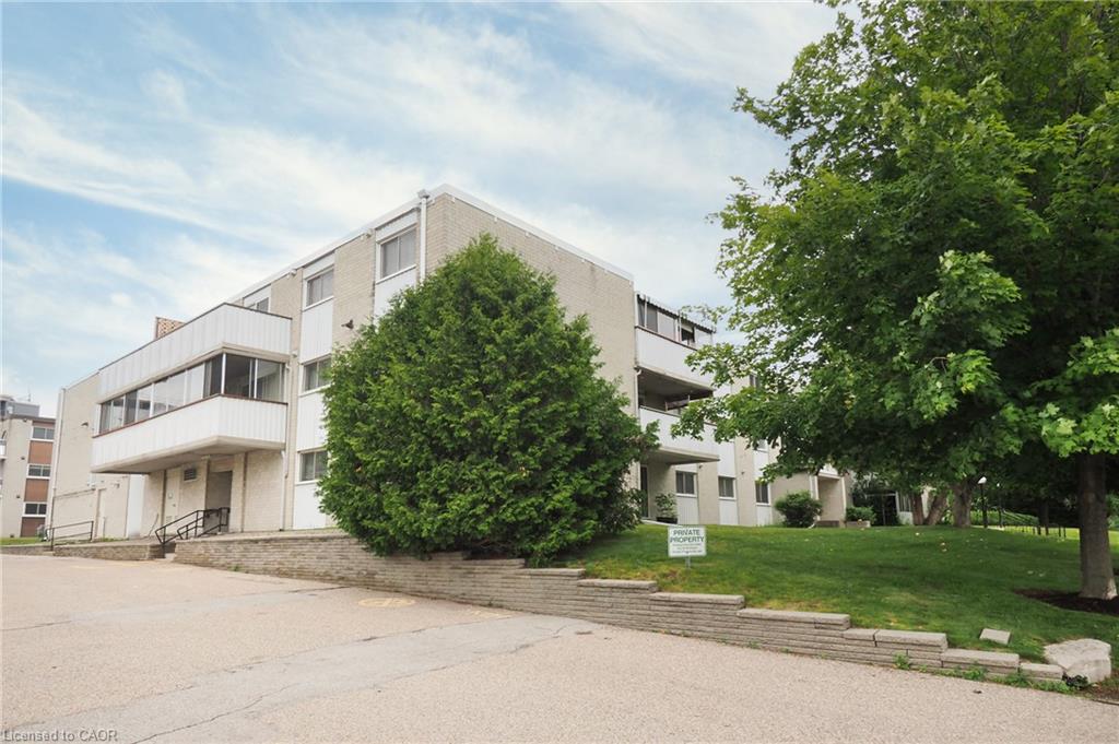 206-6 Walton Avenue, Kitchener ON N2C 2B5