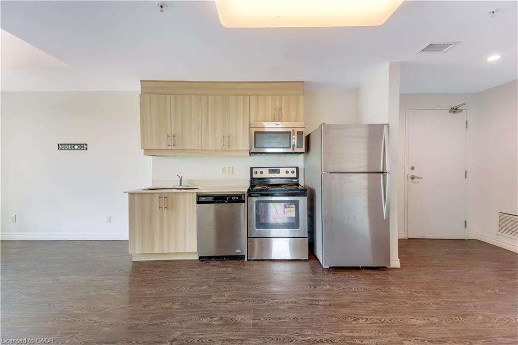 802-158 King Street N, Waterloo ON N2H 4Y7