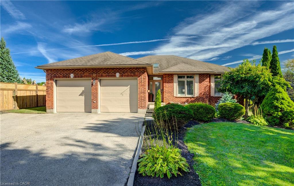 11 Cecil Kennedy Court, Petersburg ON N0B 2H0
