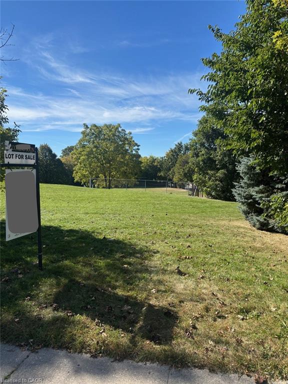 36 Lauris Avenue, Cambridge ON N1R 5L4