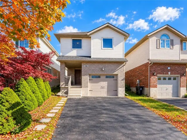 268 Keewatin Avenue, Kitchener ON N2B 3W4