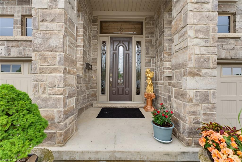 123 Oak Park Drive, Waterloo ON N2K 0B3