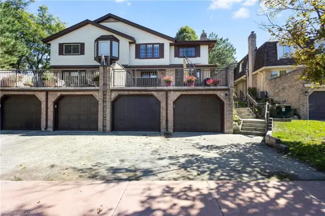 4-475 Beechwood Drive, Waterloo ON N2T 1H8