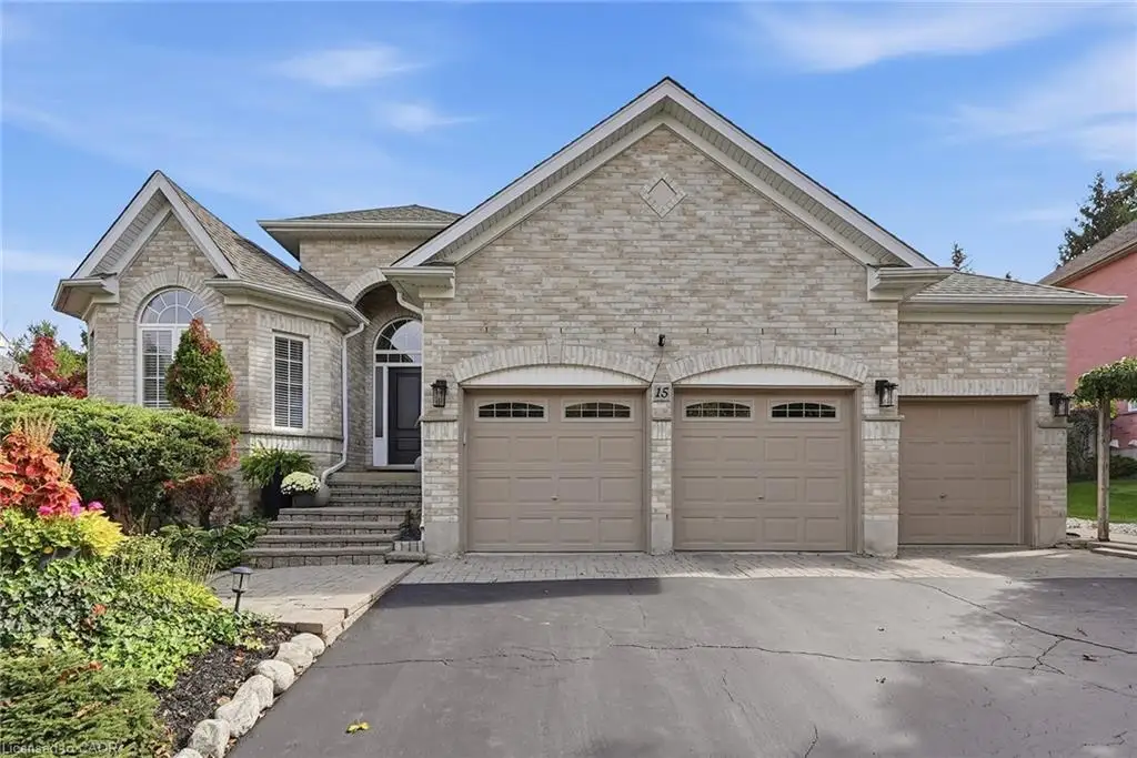 15 Everwood Run, Kitchener ON N2P 2B1