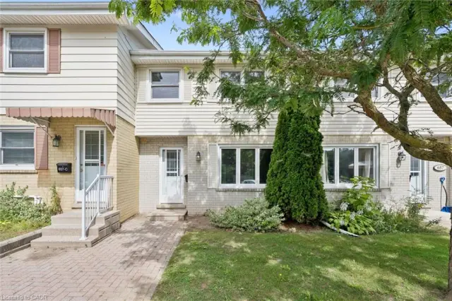 B-657 Albert Street, Waterloo ON N2L 3V5