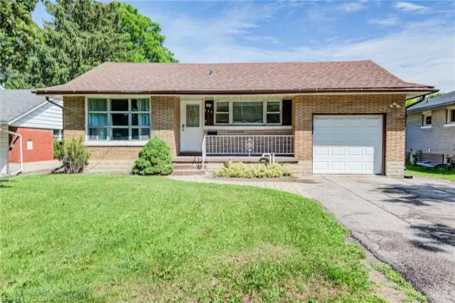 139 Elgin Crescent, Waterloo ON N2J 2S5