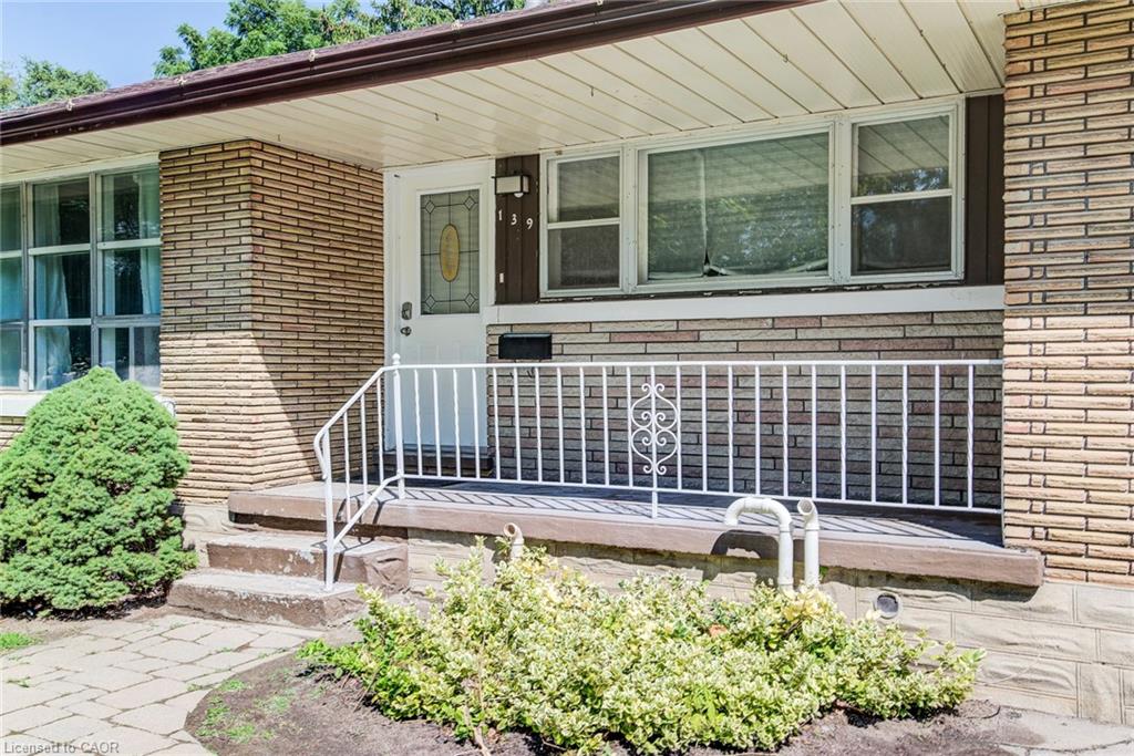 139 Elgin Crescent, Waterloo ON N2J 2S5